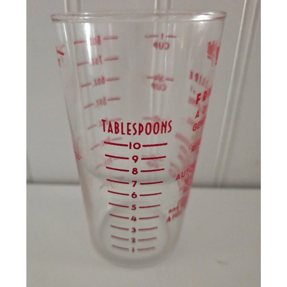 Vintage 1950's Frigidaire 50's Promotional Glass Measuring Cup Red Letters